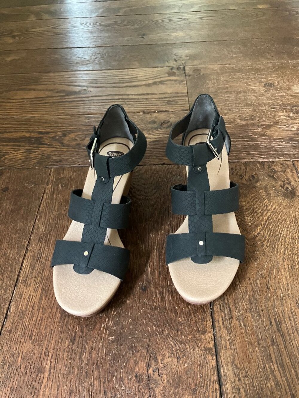Dr. Scholl black wedge sandals size US 8M